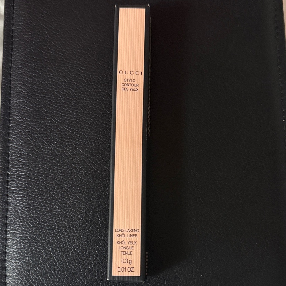 Gucci Stylo Contour des Yeux eyeliner.